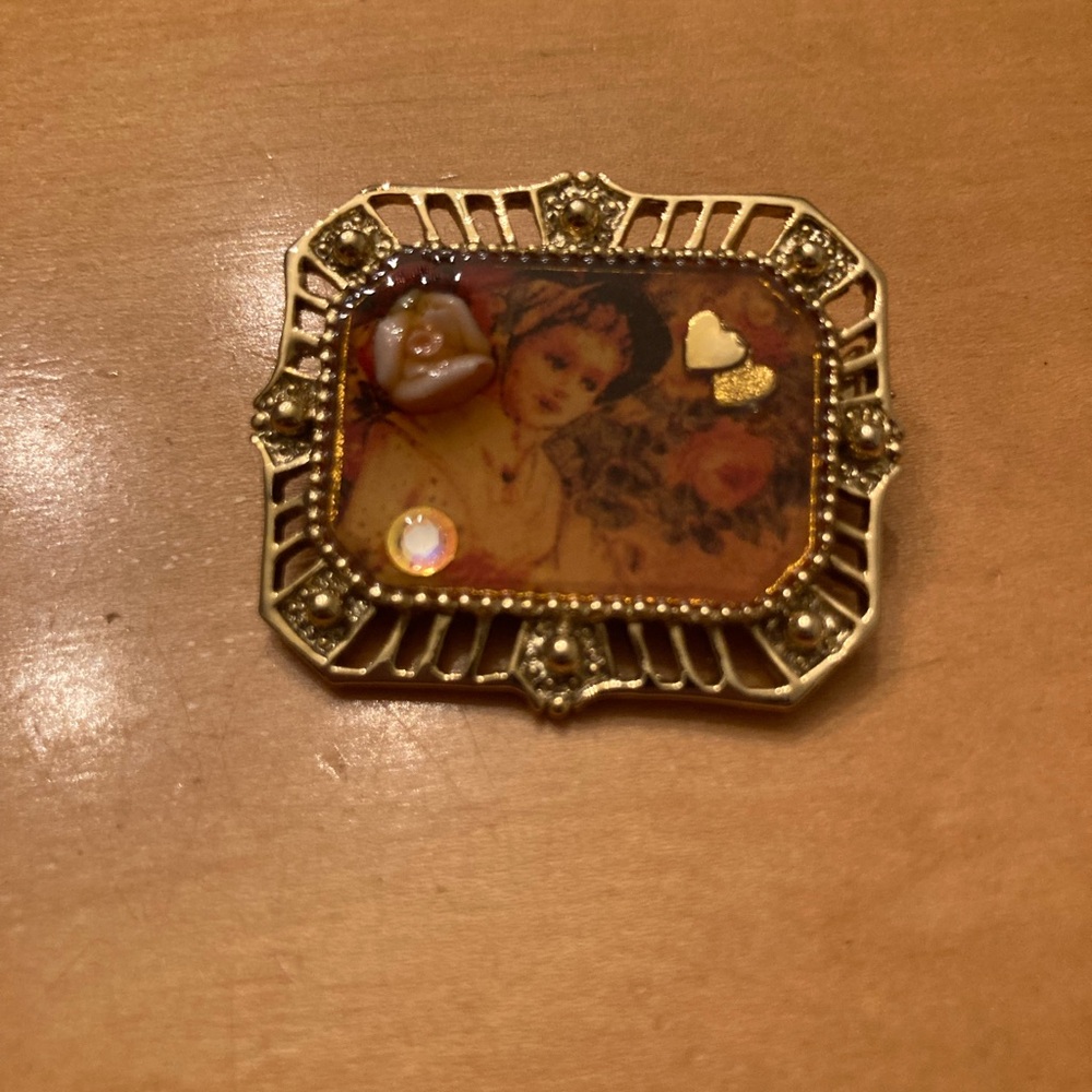Vintage Cameo Style Portrait Brooch Gold Tone Ornate Frame Victorian Revival